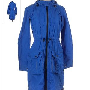 Athleta raincoat